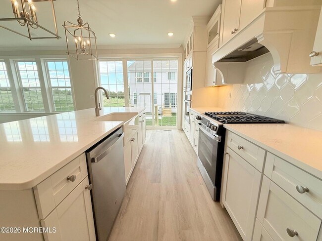 Building Photo - 2011 Wander Ln