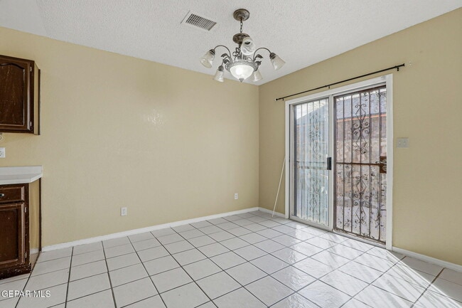 Building Photo - 12528 Martin Bauman Dr