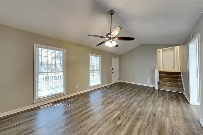 Building Photo - 379 Sumer Ln N