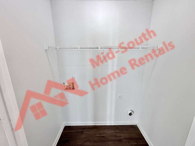 Building Photo - 4450 Longtree Cove