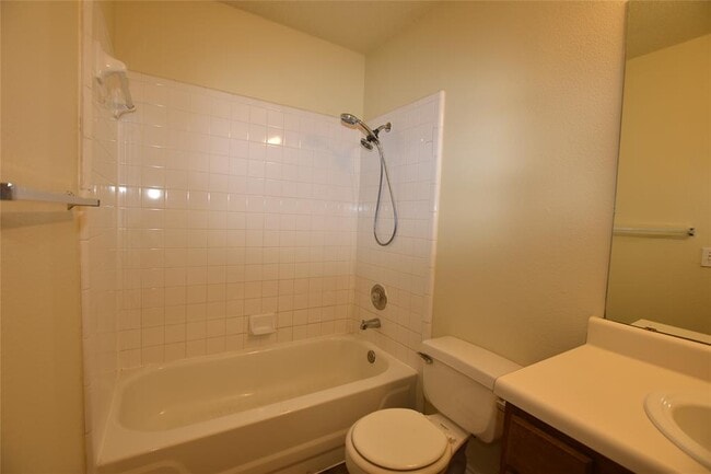 Building Photo - 9707 Copper Creek Dr