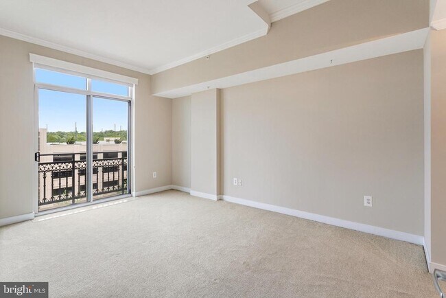 Building Photo - 155 Potomac Passage