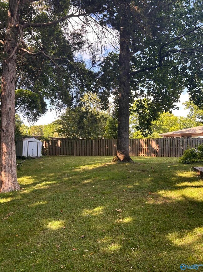 Building Photo - 7604 Teal Dr SW