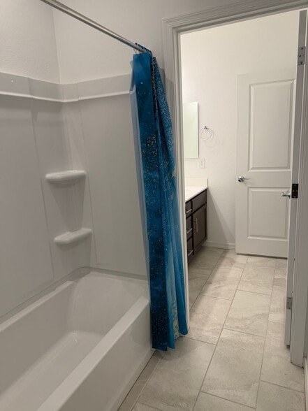 Building Photo - 10924 E Texas Ave