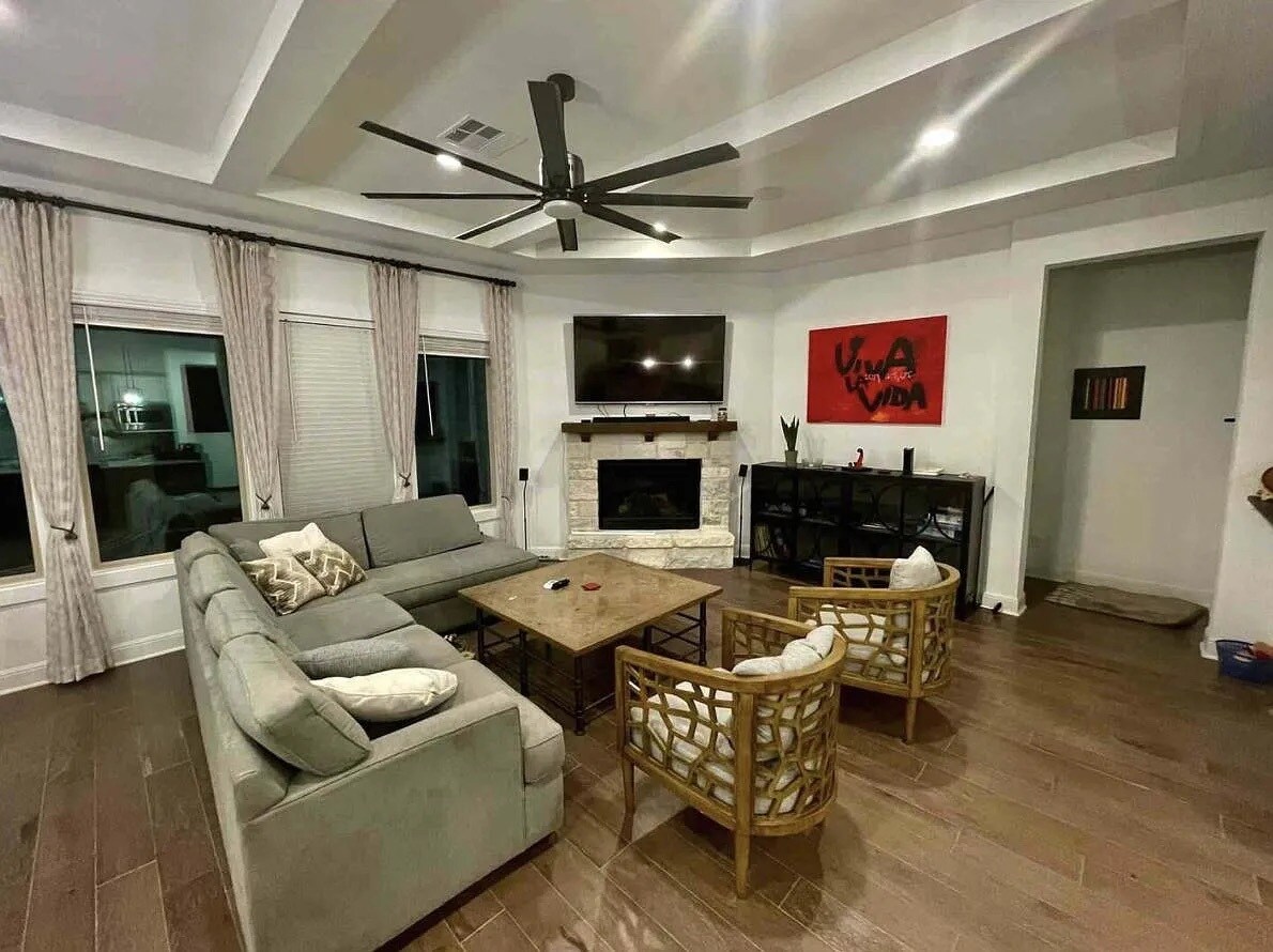 Building Photo - 24719 Resort Pky