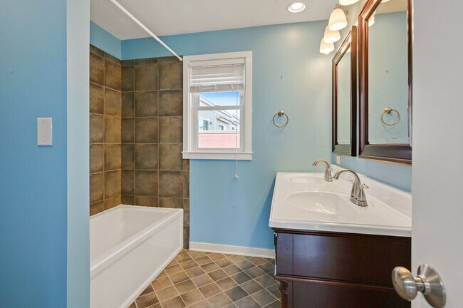 Building Photo - 3 bedroom 2.5 bathroom TownHome // Brookland//Garage Parking & Rooftop Deck