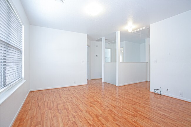 Building Photo - 17627 S Summit Canyon Dr