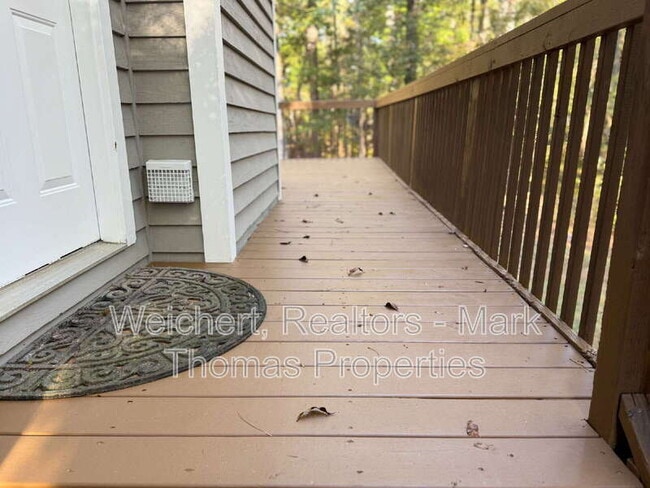 Building Photo - 11 Tarawa Terrace