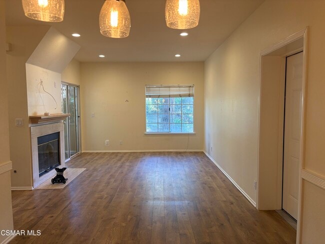 Building Photo - 637 Indian Oak Ln