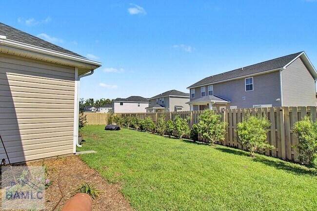 Building Photo - 303 Alder Pass
