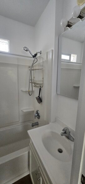 Building Photo - 4217 S 49th St