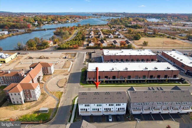 Building Photo - 4 Barton Ave