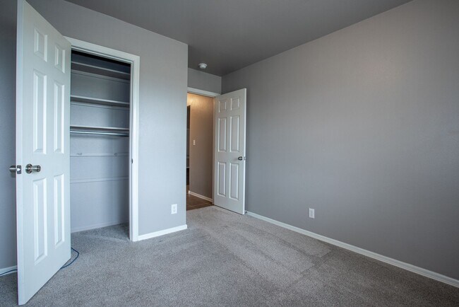 Building Photo - 3 Bed / 2 Bath in Owasso!