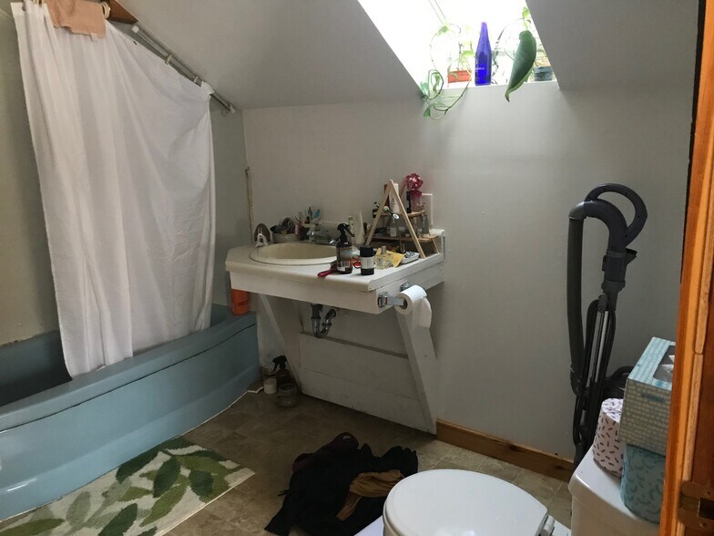 Bathroom - 657 Maple Hill Rd