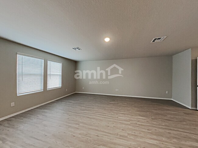 Building Photo - 10039 Braun Crst