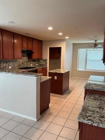 Building Photo - 2420 Cimmaron Dr