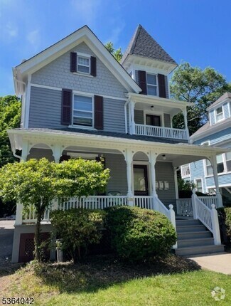 Building Photo - 39 Wetmore Ave