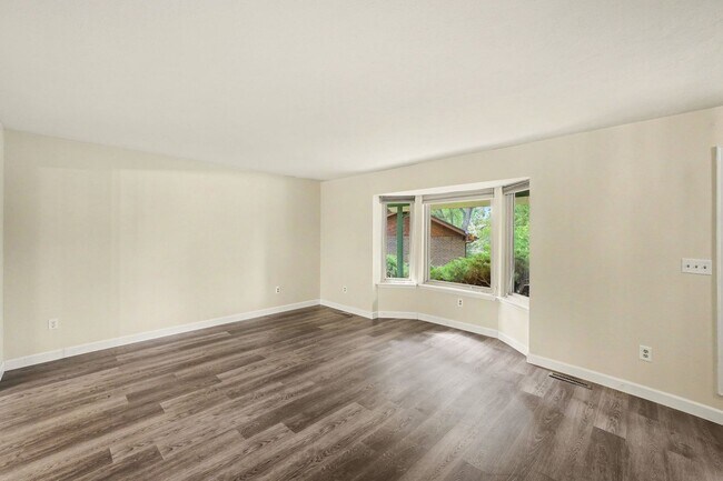 Building Photo - 7980 S Harrison Cir