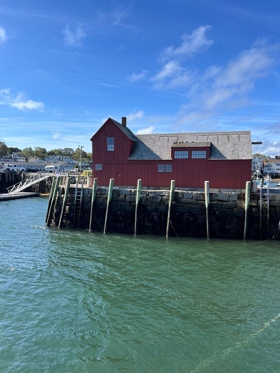 Building Photo - 18 Tuna Wharf