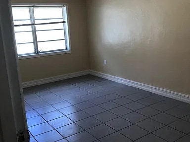 Building Photo - 13725 NE 3rd Ct