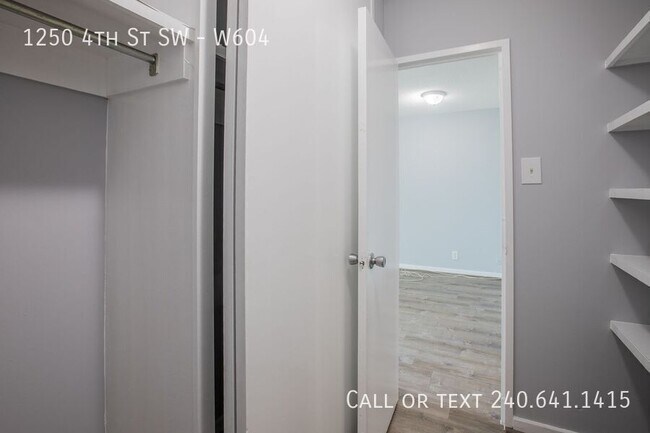 Building Photo - 1250 4th St SW