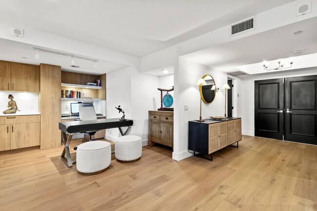Building Photo - 2660 S Ocean Blvd
