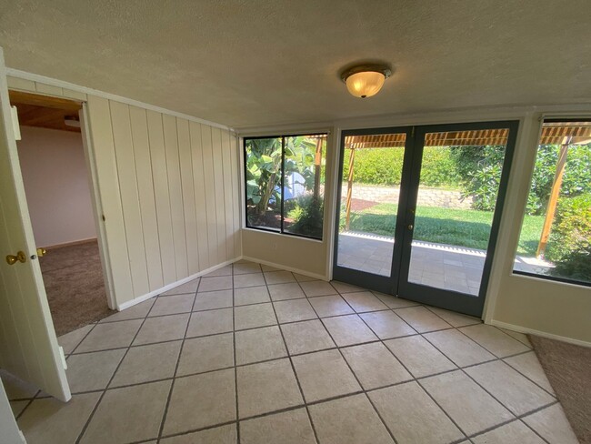 Building Photo - 2 Bedroom, 1 Bath Home in Encinitas