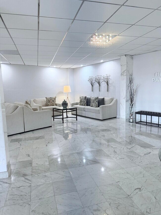 Building Photo - 2851 S Ocean Blvd