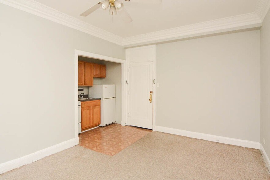 Building Photo - 3836 N Fremont St