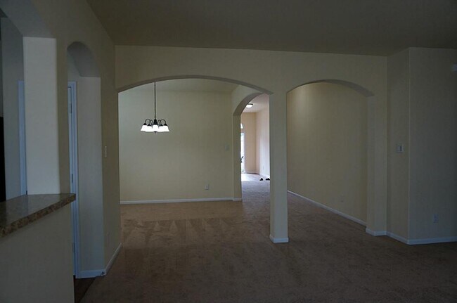 Building Photo - 2622 Whitetip Ct