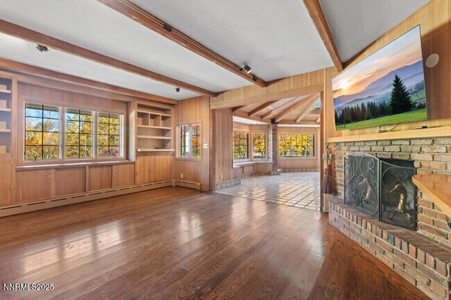 Building Photo - 1880 Meadowview Ln