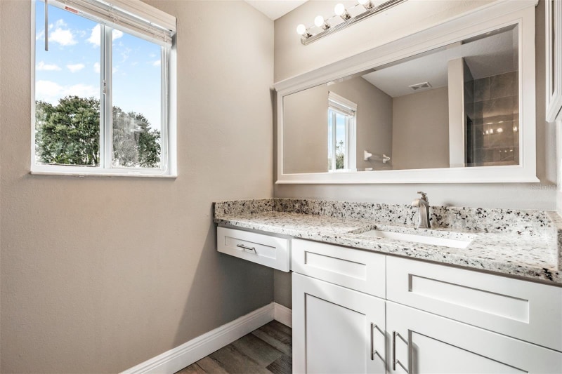Building Photo - 643 Somerstone Dr