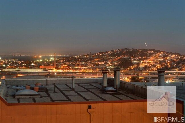 Building Photo - Bernal Heights Oasis: Stunning Renovated View Home with Modern Chic Open House Sunday 1/18 2-4