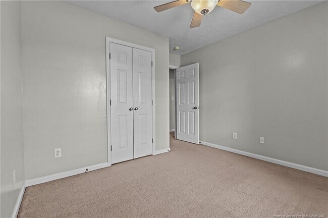 Building Photo - 1323 Shoshone Pl