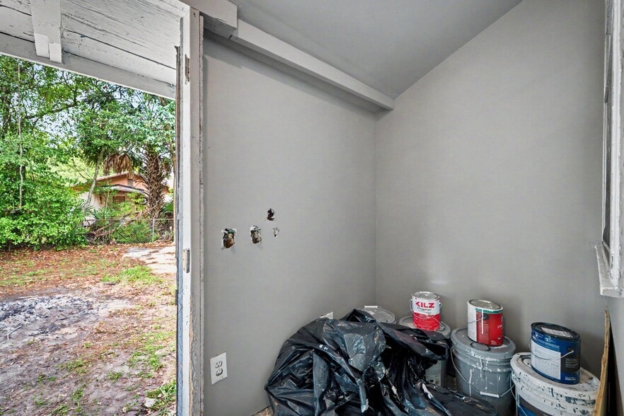 Building Photo - 3516 Penton St