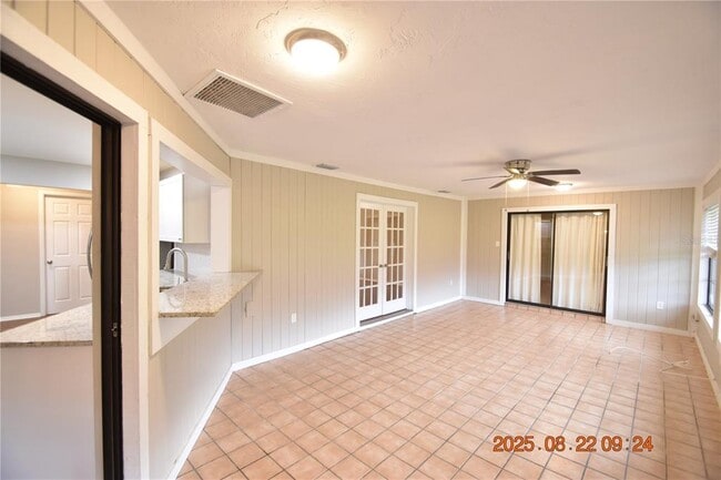 Building Photo - 1455 Ridgelane Cir S