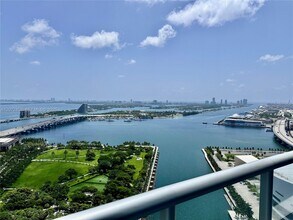 Building Photo - 888 Biscayne Blvd