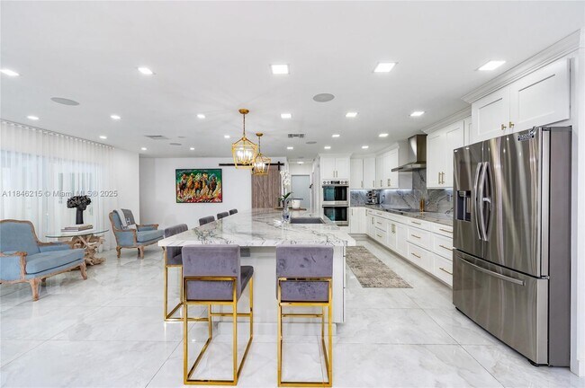 Building Photo - 16650 SW 77th Ct