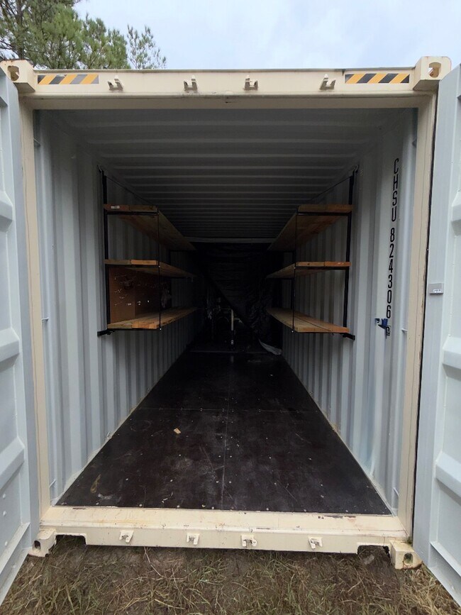 Building Photo - 1101 Old Dixie Hwy N