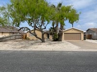 Building Photo - WATERFRONT HOME W/ FENCED YARD