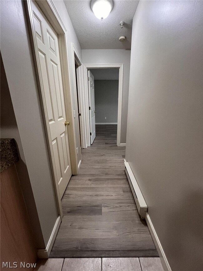 Building Photo - 3635 Indian Run Dr