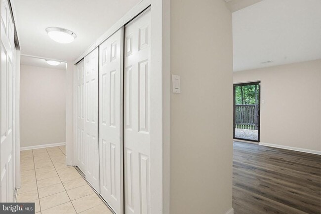 Building Photo - 8957 Skyrock Ct
