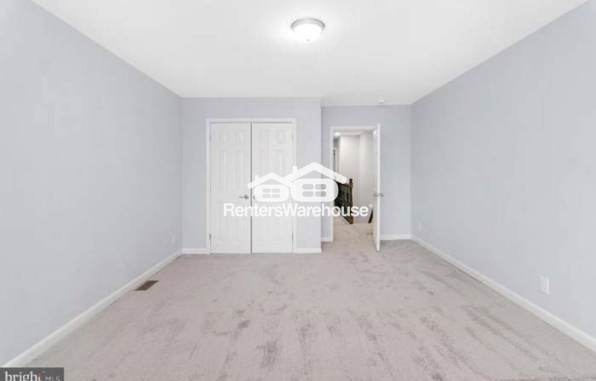 Building Photo - 3706 Claremont St