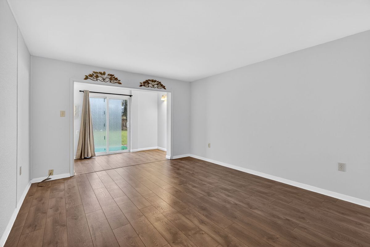 Building Photo - 602 E Lexington St