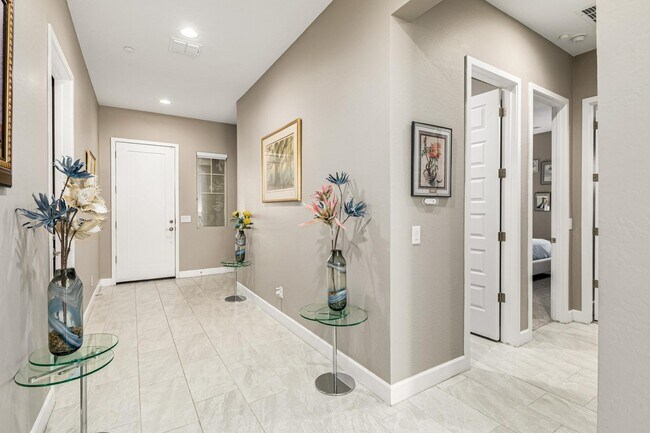 Building Photo - 7611 E Camino Vivaz