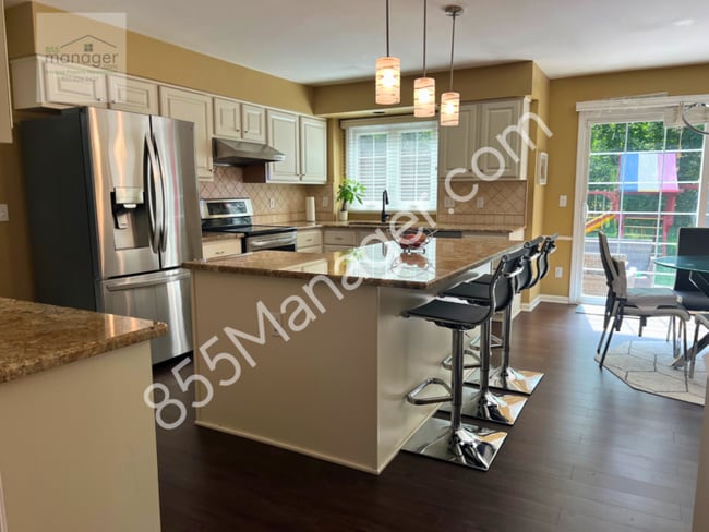 Building Photo - Spacious 4BR Home in Lake Orion Schools – ...