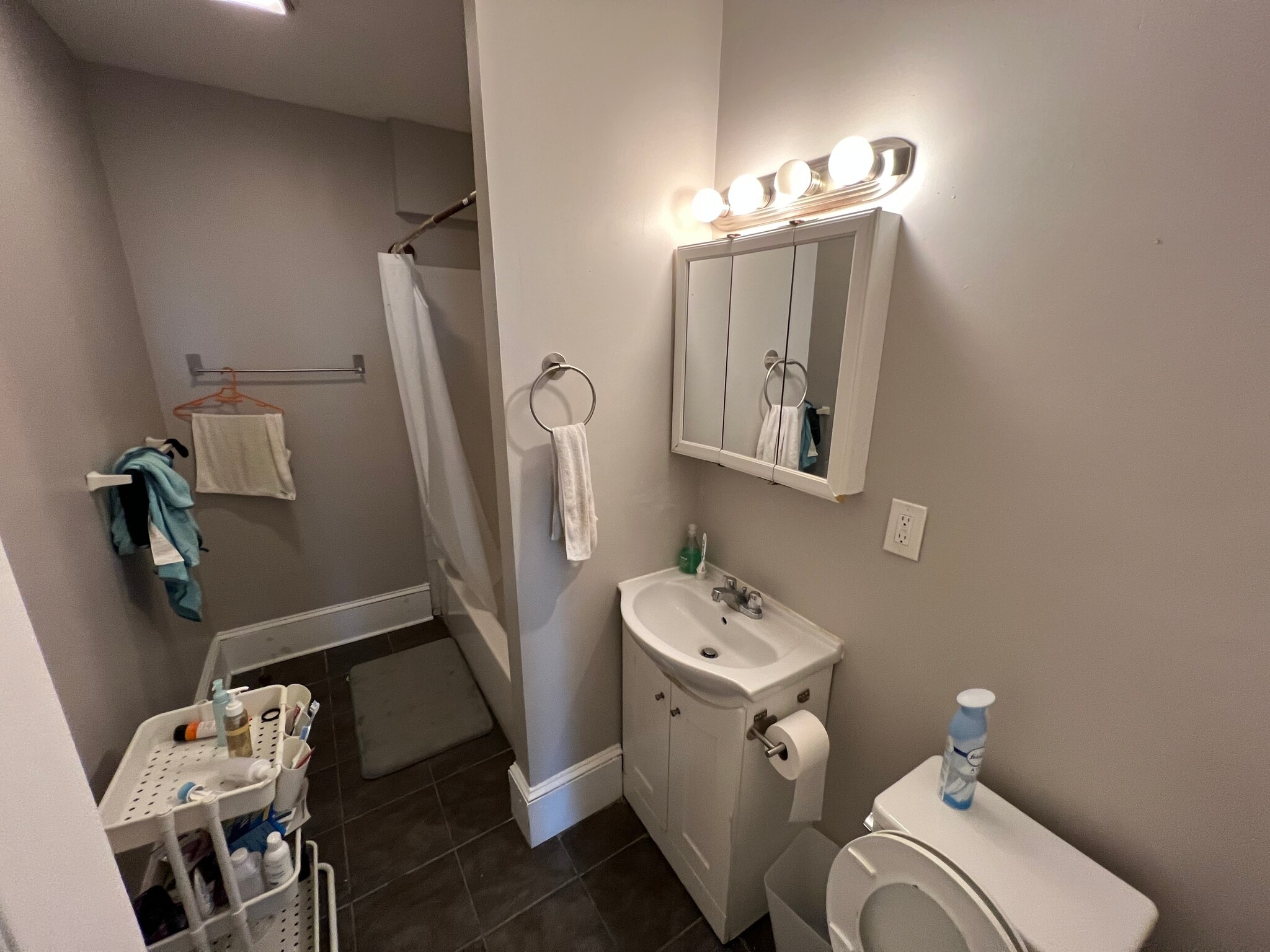 Building Photo - 1066 Commonwealth Ave