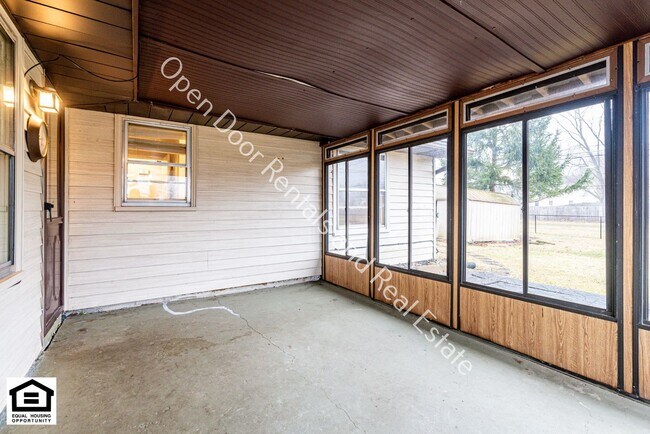 Building Photo - 3 bedroom home now available