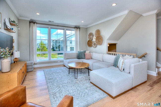 Building Photo - 89 Brentwood Cir