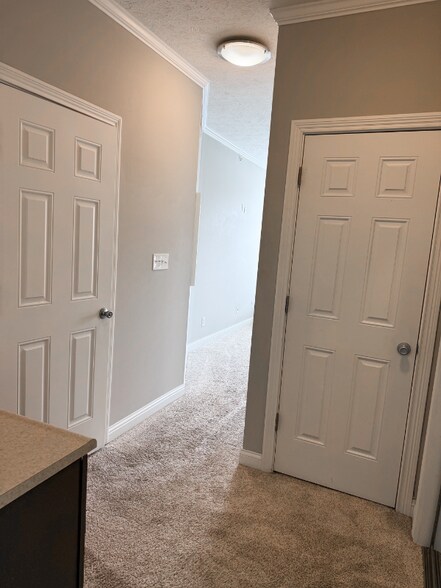 Building Photo - 1469 Royal Reserve Way